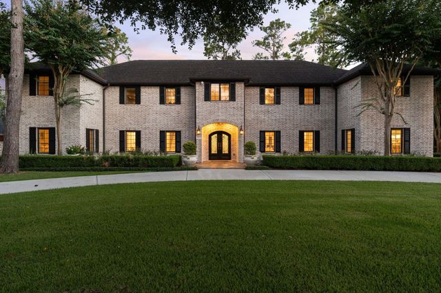  11407 Holidan Way, Hedwig Village, TX 77024
