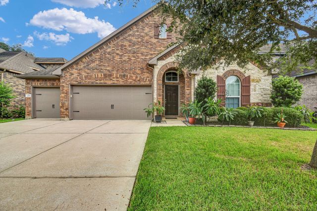 207 Timber Grove, Clute, TX, 77531