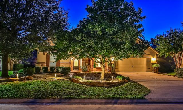  35 N Swanwick Pl, Tomball, TX 77375