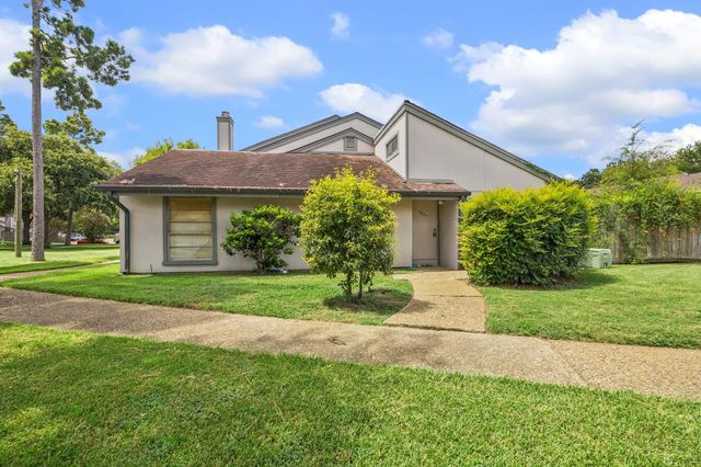 5864 Village Forest, Houston, TX, 77092