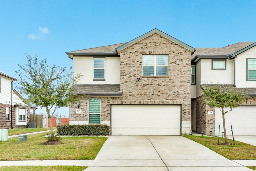 7117 Elgin St, Pearland, TX 77584 cover photo. Doors Open Tour advertisement.