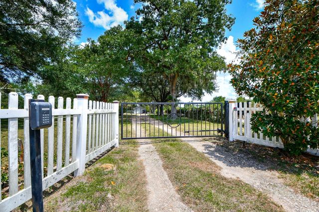  25550 W Fm 1097 Rd, Montgomery, TX 77356