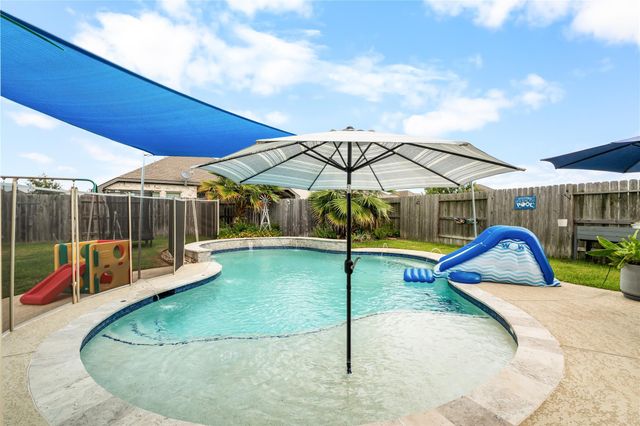 8910 Beacon Mill, Cypress, TX, 77433