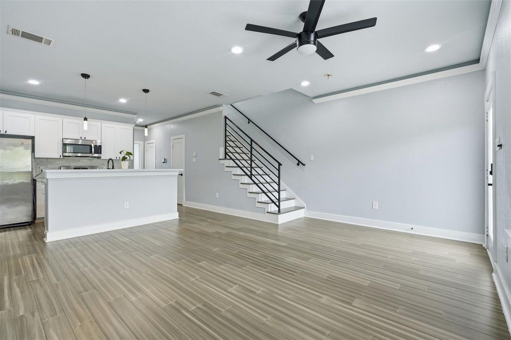 1847 Dewalt St in Houston