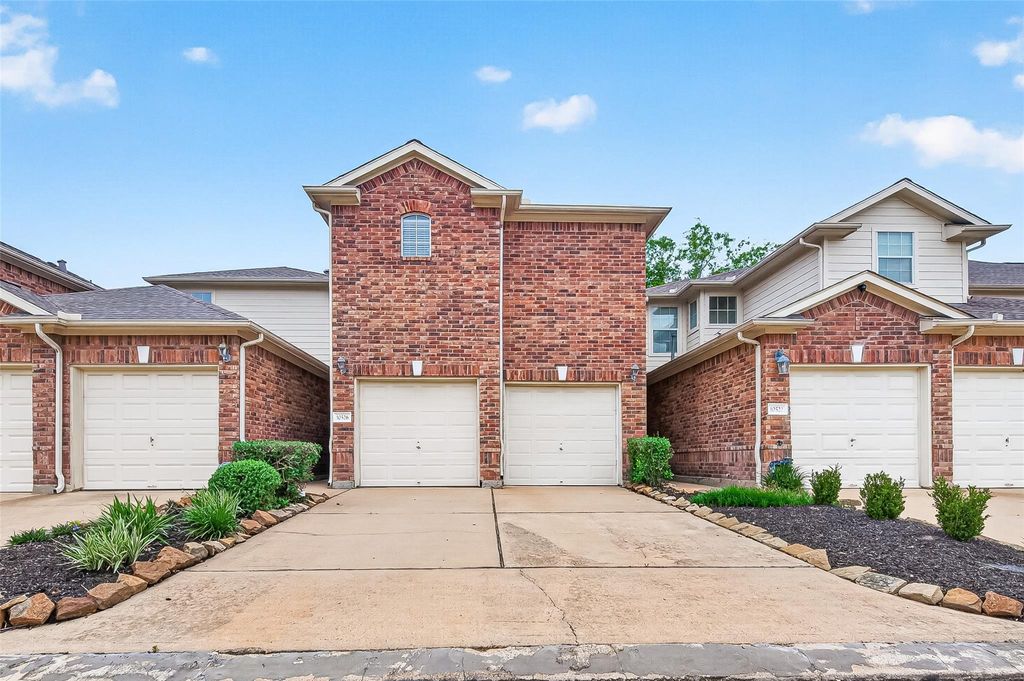 10526 Willow Park Vw, Houston, TX 77070 cover photo. Doors Open Tour advertisement.
