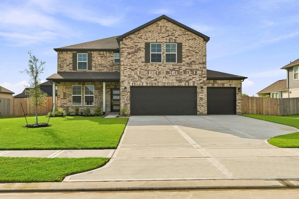 11526 Youngquist Dr, Mont Belvieu, TX 77535 cover photo. Doors Open Tour advertisement.