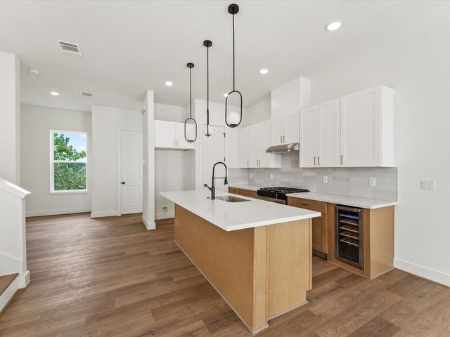  1804 Del Norte B, Houston, TX 77018