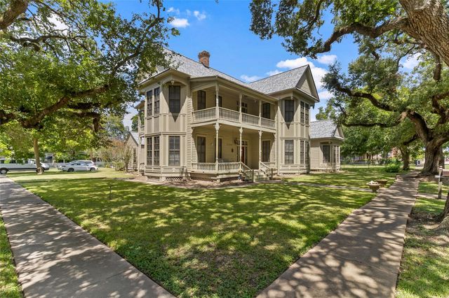 2420 Avenue H, Bay City, TX, 77414