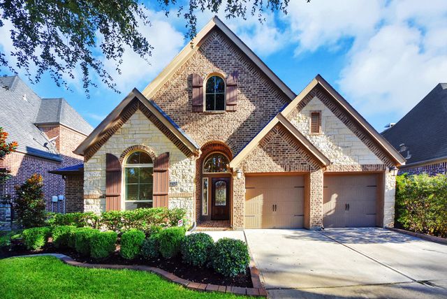 27126 Ashley Hills