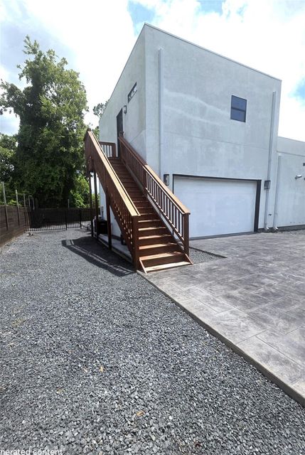 2438 Walcott, Houston, TX 77088