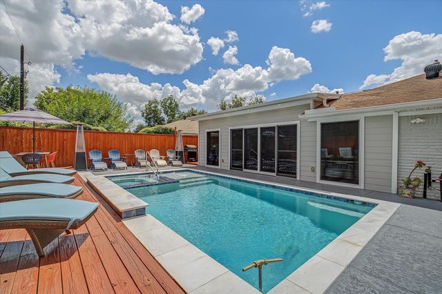 1818 Locksford, Houston, TX, 77008