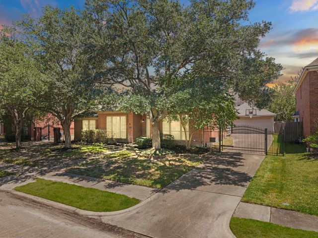 11106 Tulip Garden, Houston, TX, 77065