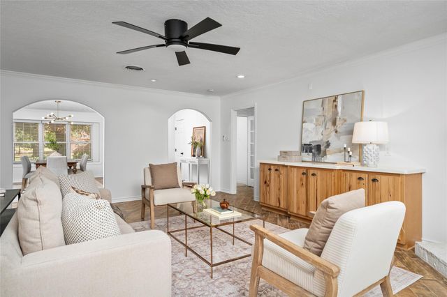 10519 Londonderry, Houston, TX, 77043