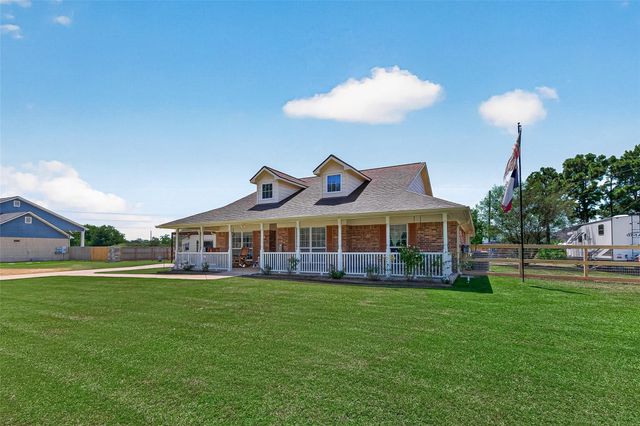  10711 Indian Trails Dr, Tomball, TX 77375