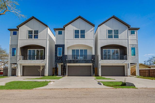  4207 Ward St, Houston, TX 77021