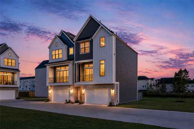  8705 Cosenza Ln, Houston, TX 77055