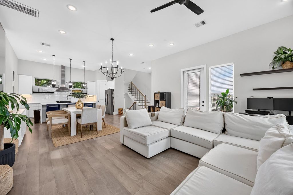 1406 W 21st St A, Houston, TX 77008 cover photo. Doors Open Tour advertisement.