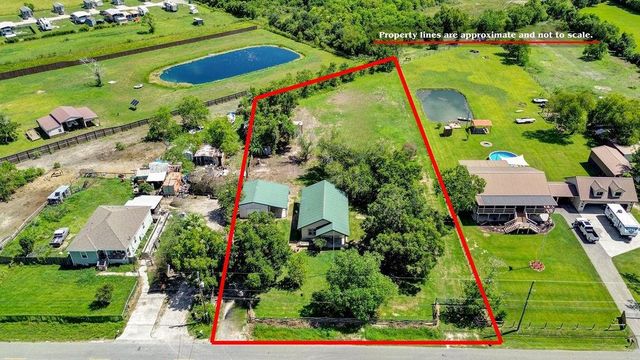  7223 Highland Rd, Santa Fe, TX 77517