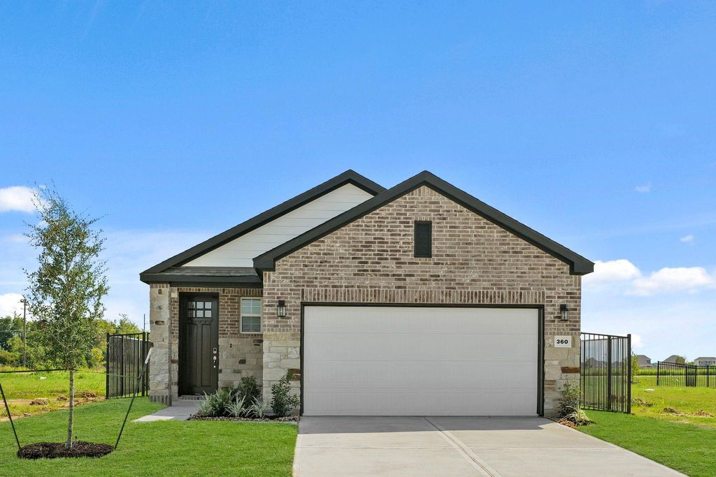 360 Long Branch Dr, Dayton, TX 77535 cover photo. Doors Open Tour advertisement.