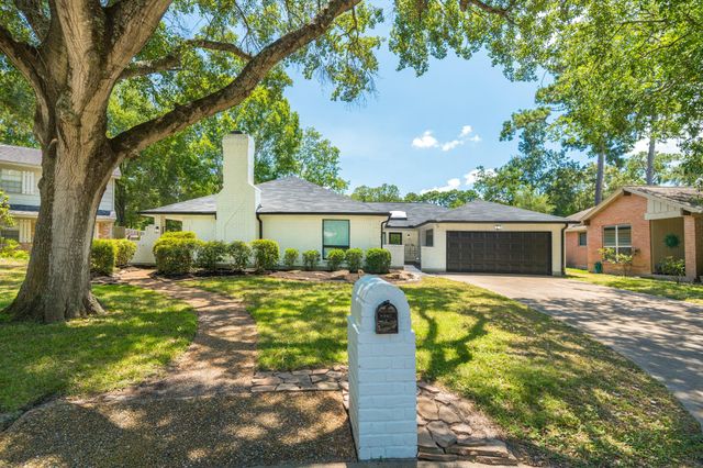  14611 Moss Creek Ln, Cypress, TX 77429