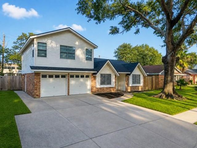  2305 Peach Ln, Pasadena, TX 77502