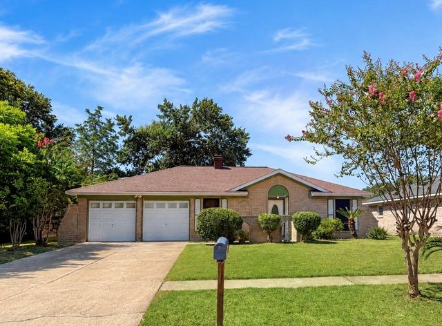  430 Shady Glade Dr, Houston, TX 77090