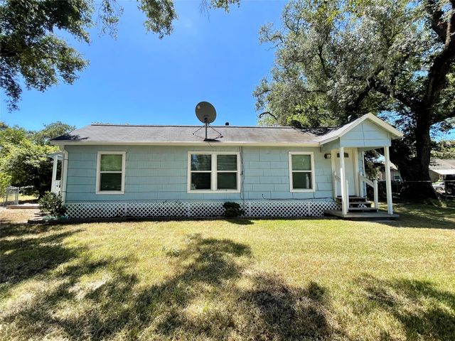 6227 S F Austin, Jones Creek, TX, 77541