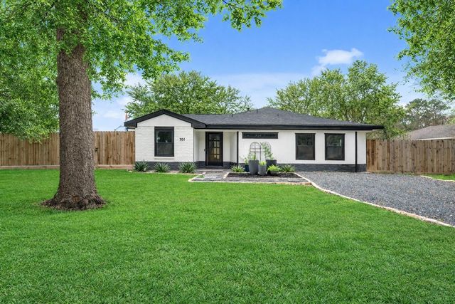  701 W 39th St, Houston, TX 77018