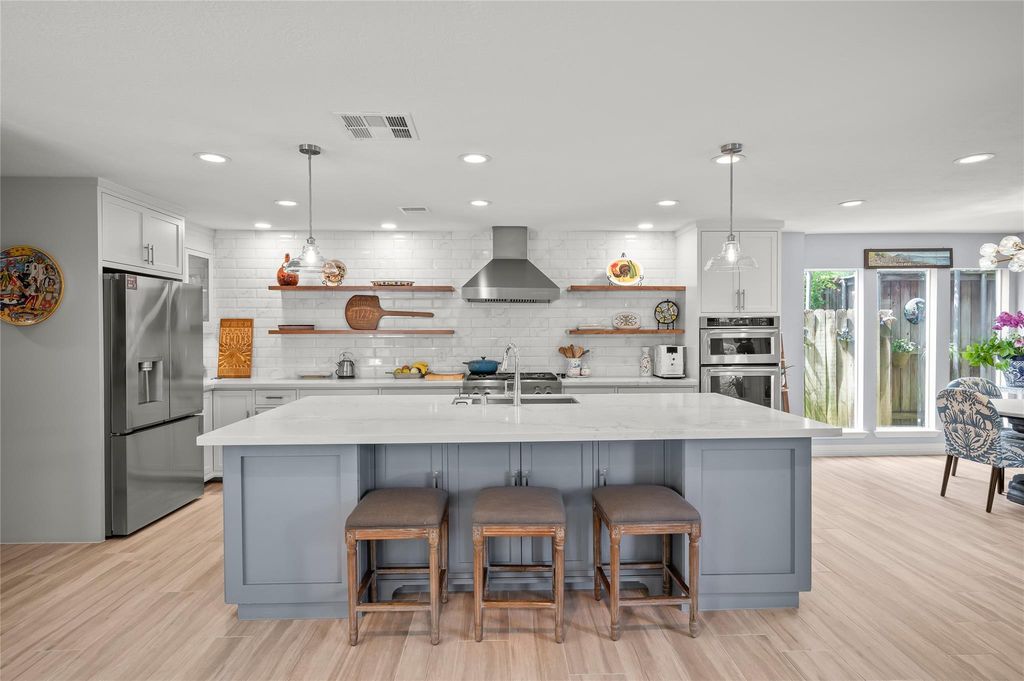 842 Ivy Wall Dr, Houston, TX 77079 cover photo. Doors Open Tour advertisement.