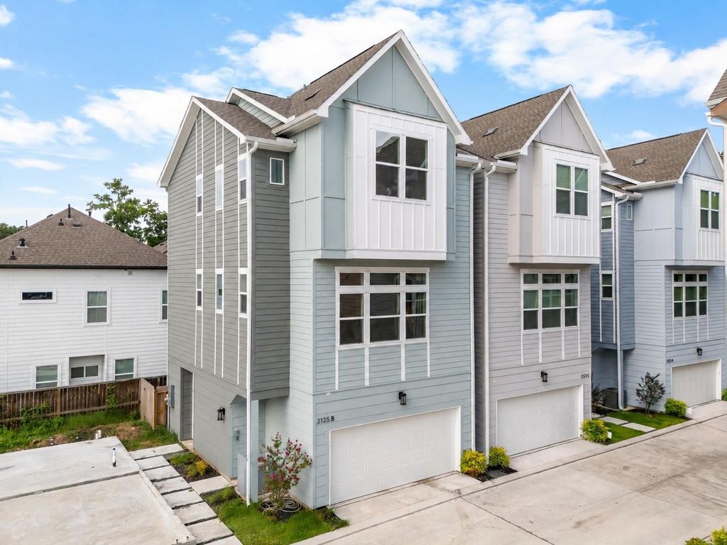 2125 Hoskins Dr A, Houston, TX 77080 cover photo. Doors Open Tour advertisement.