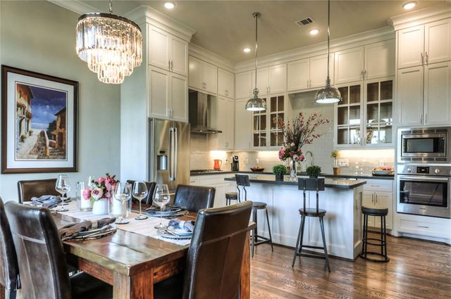  2828 Princeton St, Houston, TX 77009