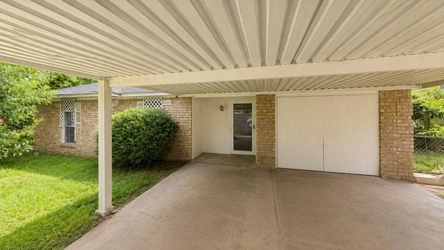 1402 Center, Richmond, TX, 77469