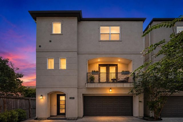  5514 Petty St A, Houston, TX 77007