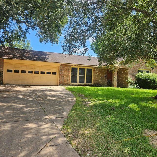 219 Carnation, Lake Jackson, TX, 77566
