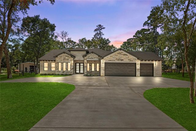  26819 South Creek Dr, Magnolia, TX 77354