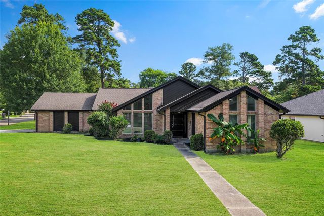  12014 Rainforest Ln, Montgomery, TX 77356