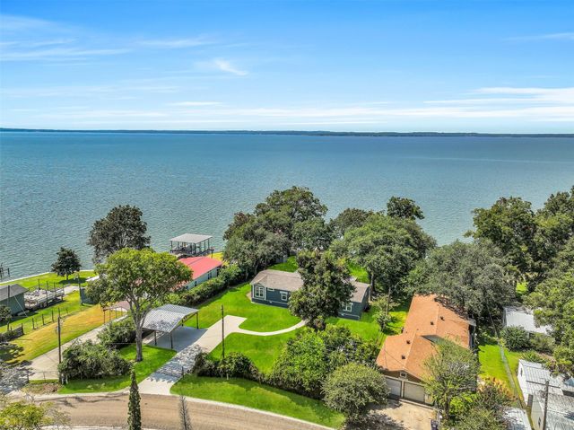 280 Nugent, Livingston, TX, 77351