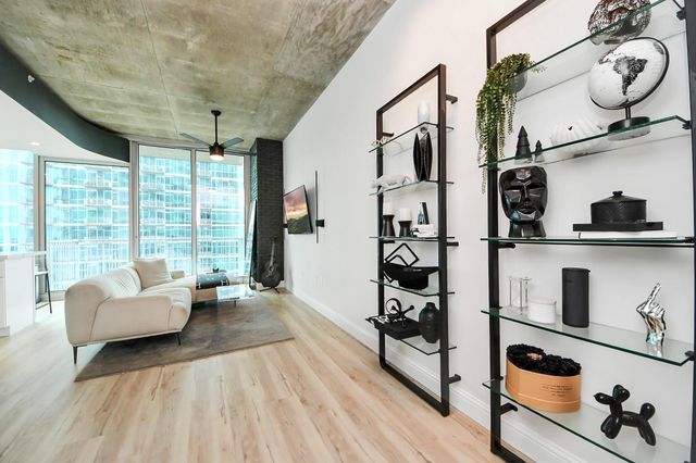 5925 Almeda, Houston, TX, 77004