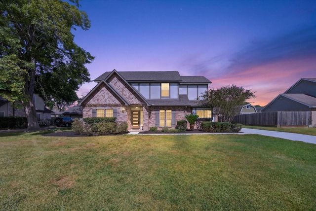 1013 Londonderry, Friendswood TX 77546