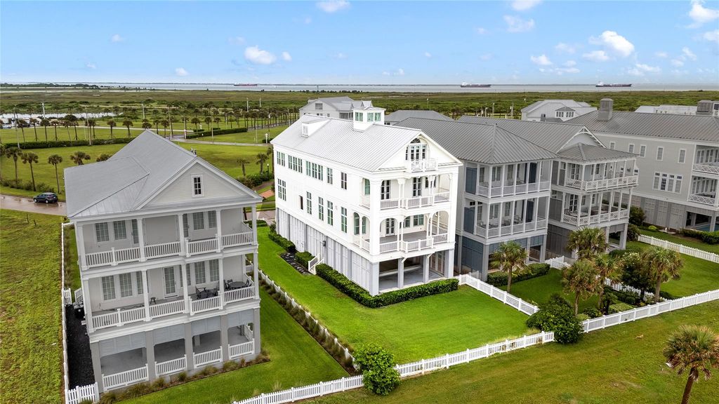 2425 E Seaside Dr, Galveston, TX 77550 cover photo. Doors Open Tour advertisement.
