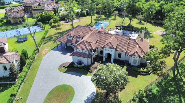 50 Golden, Richmond, TX, 77469