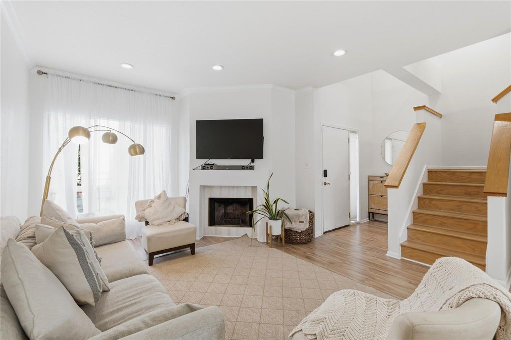 2100 Huldy St #4, Houston, TX 77019 cover photo. Doors Open Tour advertisement.