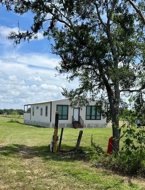 1098 Pecan Valley, Wharton, TX, 77488