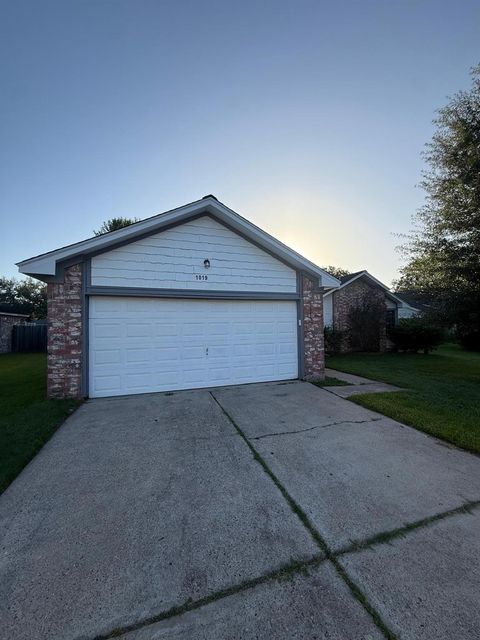 1019 Western Springs Drive, Katy, TX, 77450
