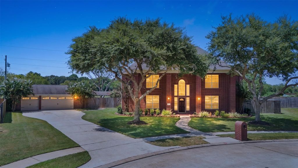2913 Palmer Dr, Friendswood, TX 77546 cover photo. Doors Open Tour advertisement.