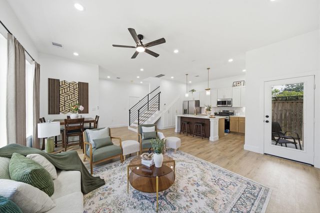 8904 Knoll Leaf, Houston, TX, 77080