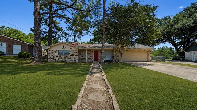 2015 Lee, Brenham, TX, 77833