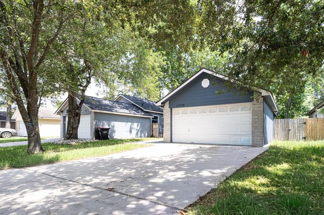 11738 Greencanyon, Houston, TX, 77044