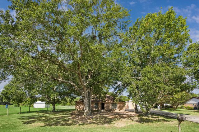  19203 Cy Fair Fire Rd, Cypress, TX 77433