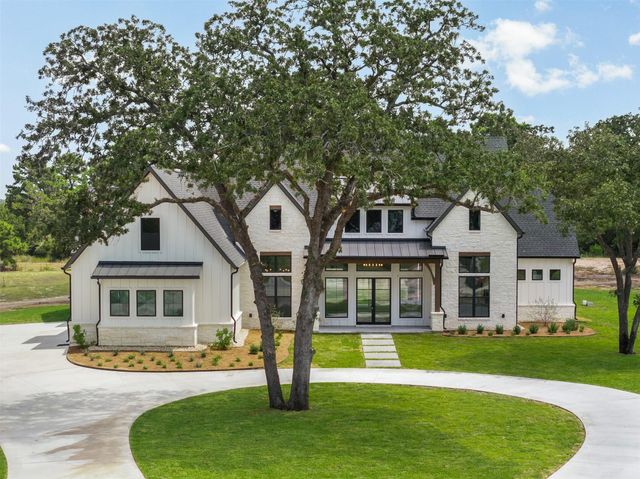 398 Oak Hill